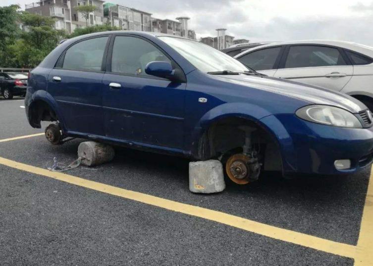 宝马轮胎偷不走如何换胎,为什么宝马轮胎偷不走