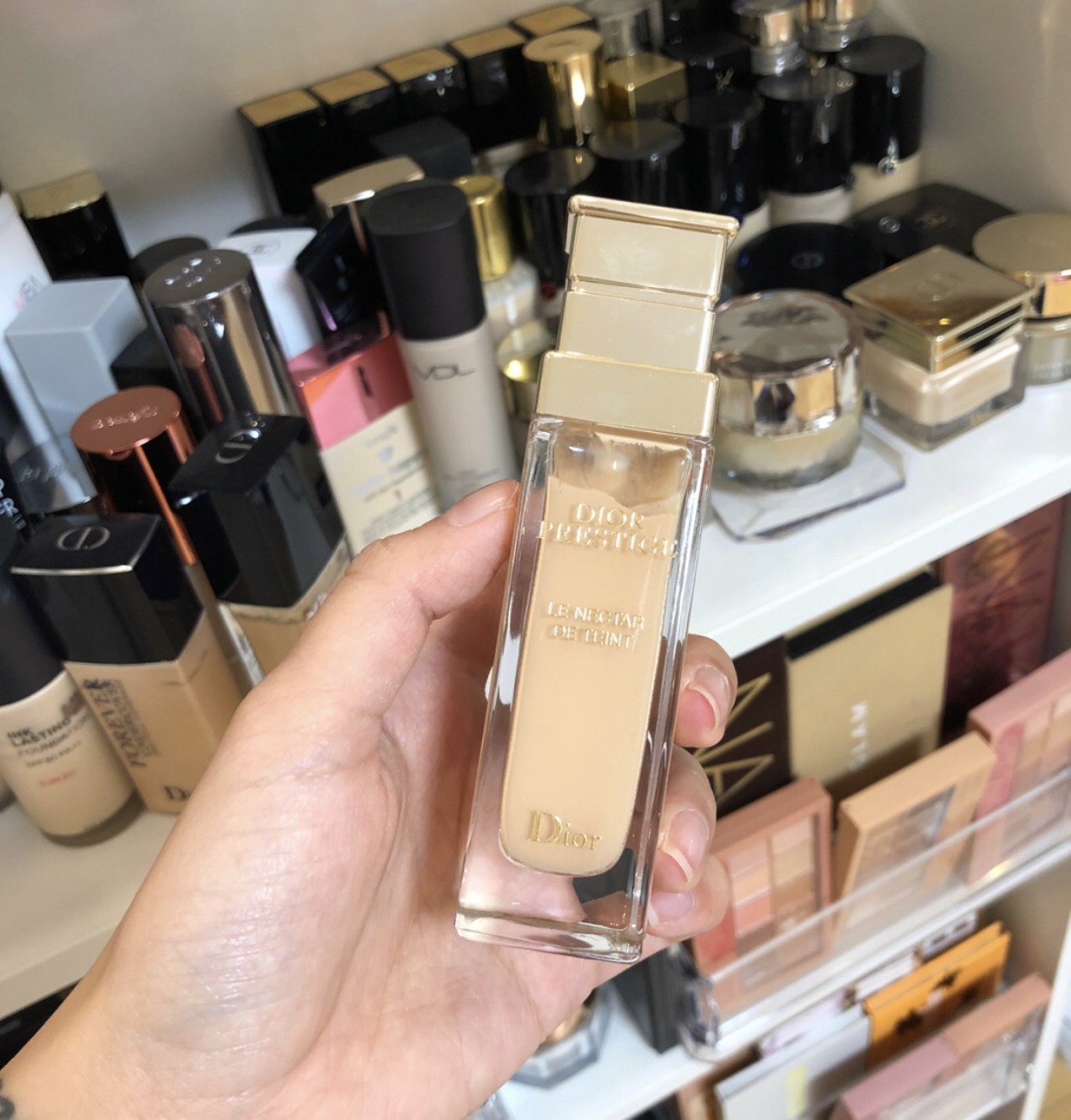 沙漠干皮适合什么粉底液或气垫,隐藏毛孔遮瑕好的粉底液