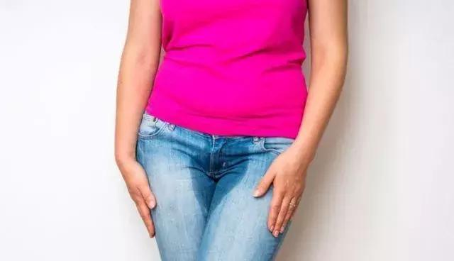 20岁女性一天要去厕所小便20多次，这是为什么？只因为一个坏习惯