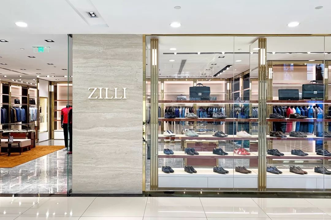 西安赛格品牌大升级!瑞幸和COACH做邻居,西安商业8月迷幻现实