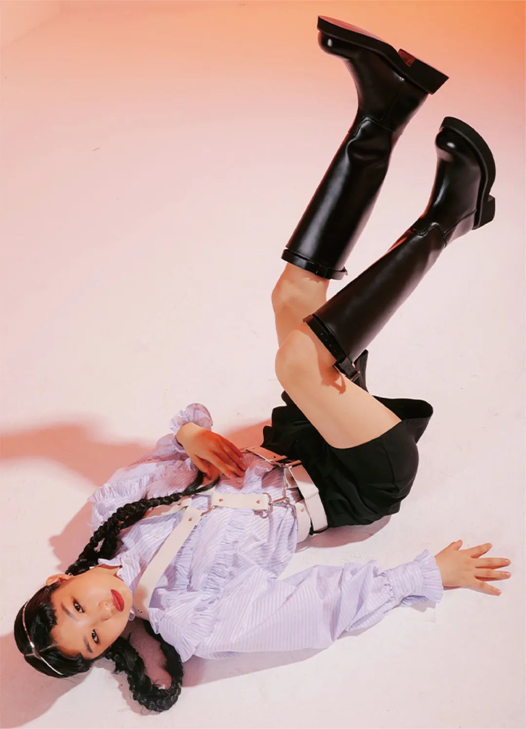 杨幂欧阳娜娜冬天穿搭,杨幂同款矮帮马丁靴