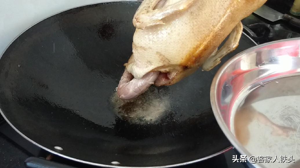 鸭配什么料最好吃,老鸭放什么料煲好