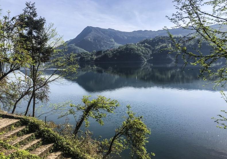 自驾ID.4CROZZ畅游小凉山