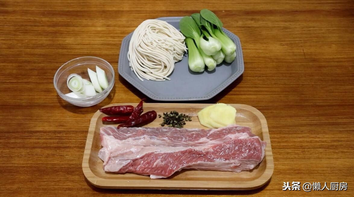 好吃牛肉面的做法大全,吃红烧牛肉面的正确吃法
