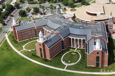 在弗吉尼亚大学上学是什么体验,德克萨斯上学感受