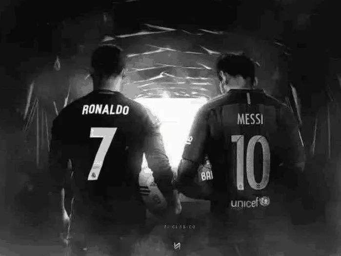 大侠乔峰OR东方不败。写在C罗国家队百球和梅西转会风波之后