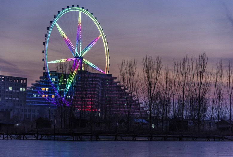 水城之眼摩天轮夜景,东昌湖水城之眼摩天轮