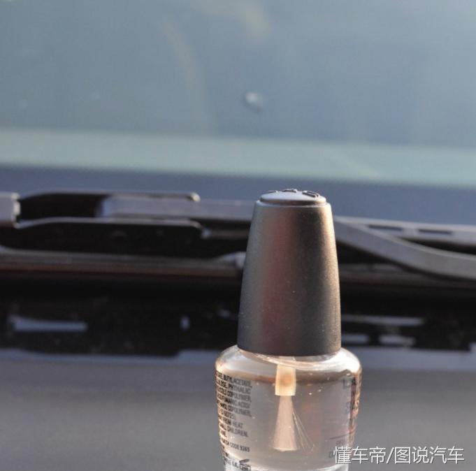 挡风玻璃裂纹最佳处理方法,挡风玻璃裂纹修复了还有裂纹