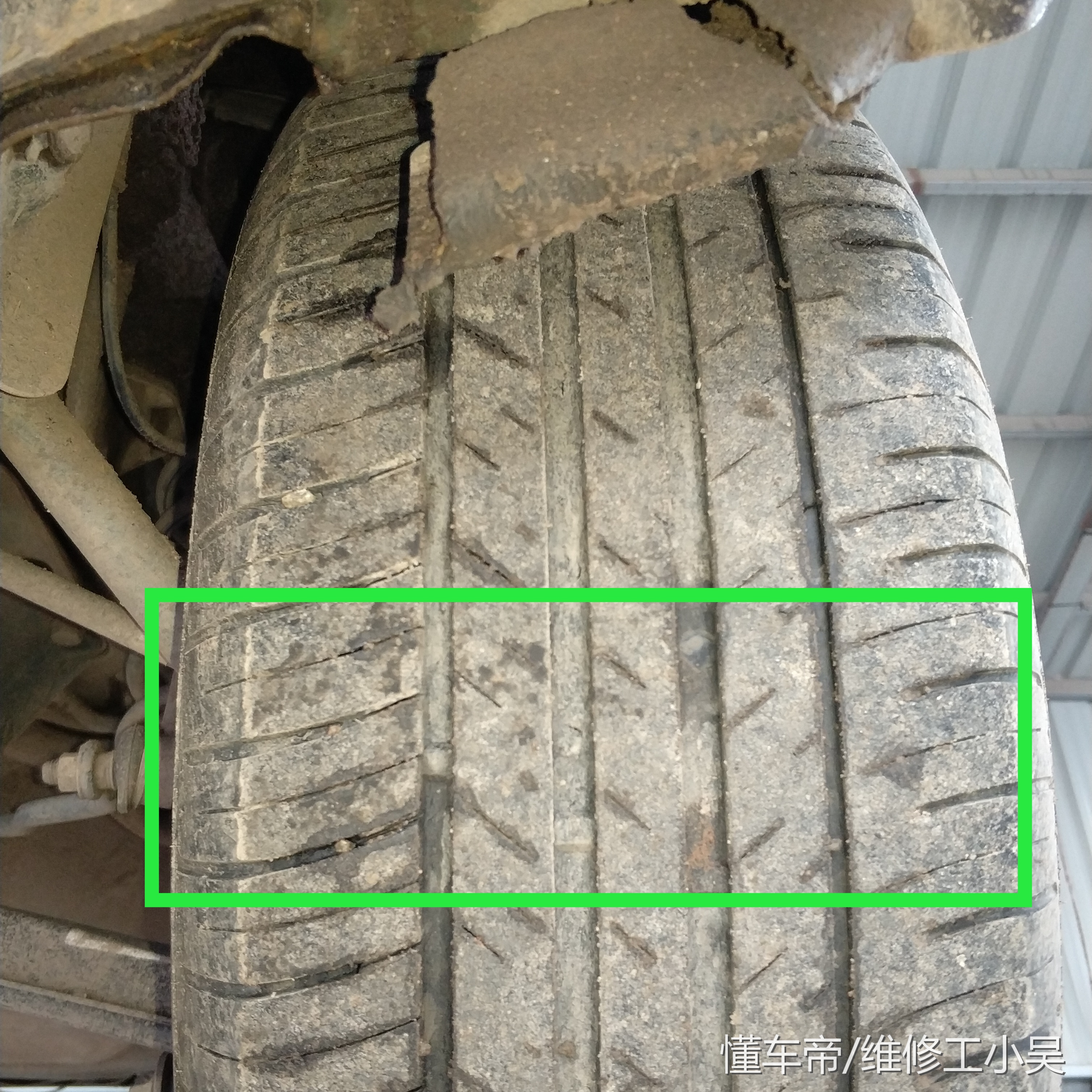 老款现代索纳塔高速过坑车尾摆动,06款索纳塔过坑车身晃动