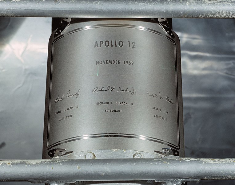 阿波罗登月计划真实案例,阿波罗登月舱真的假的