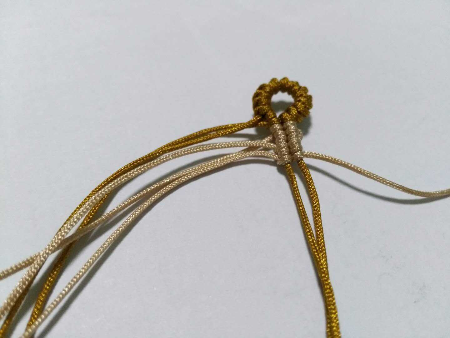 编绳花做法,手绳复杂编织教程