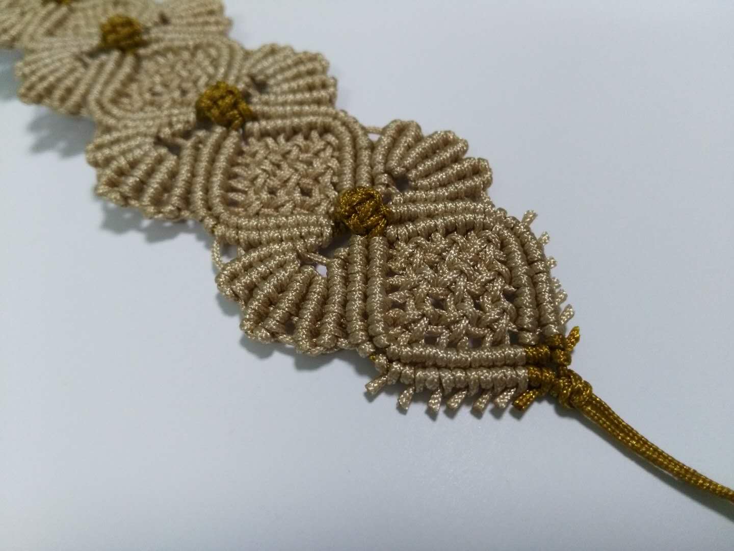 编绳花做法,手绳复杂编织教程