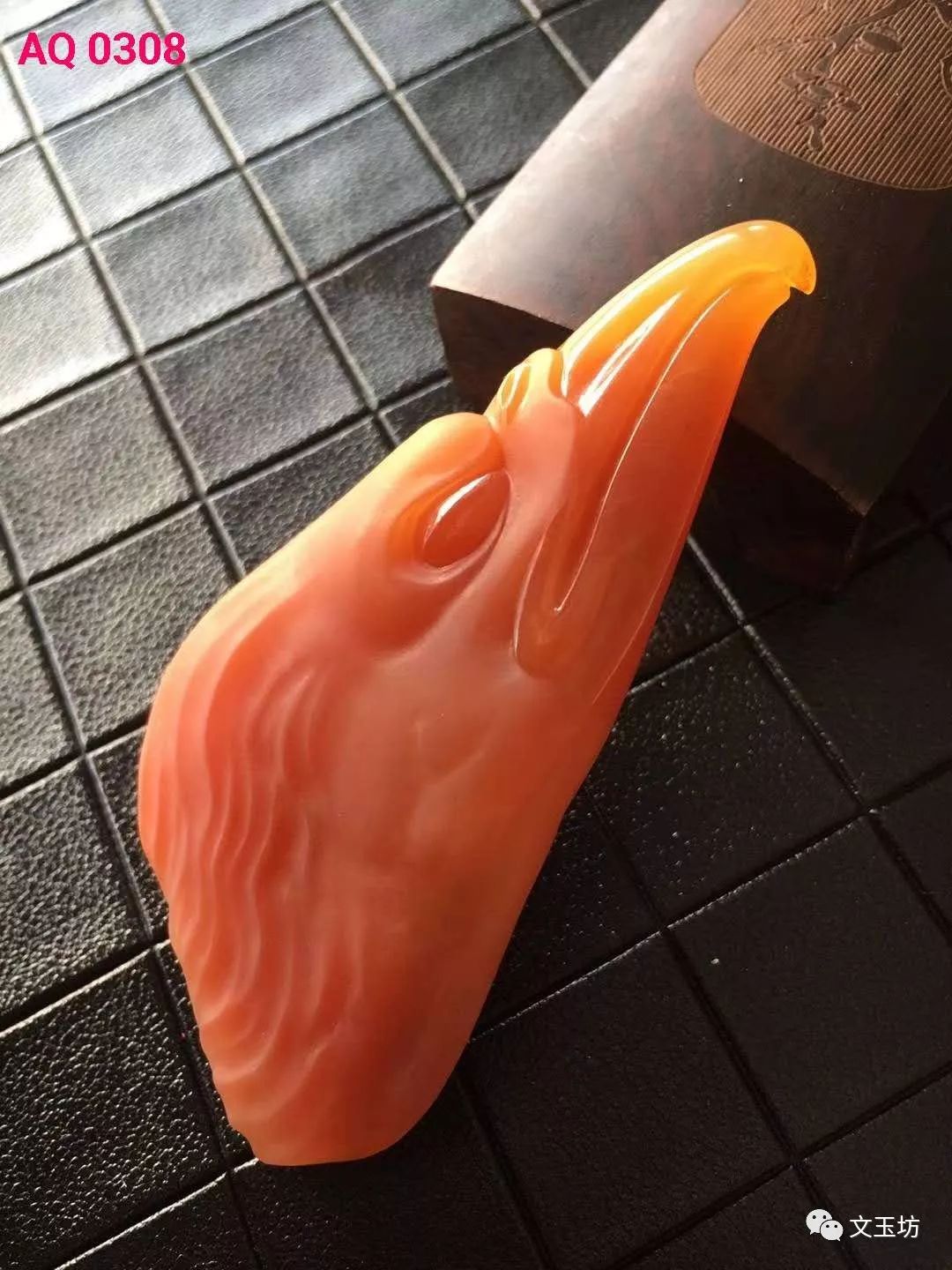 黄龙玉黄蜡石金丝玉区别,黄龙玉是不是黄蜡石