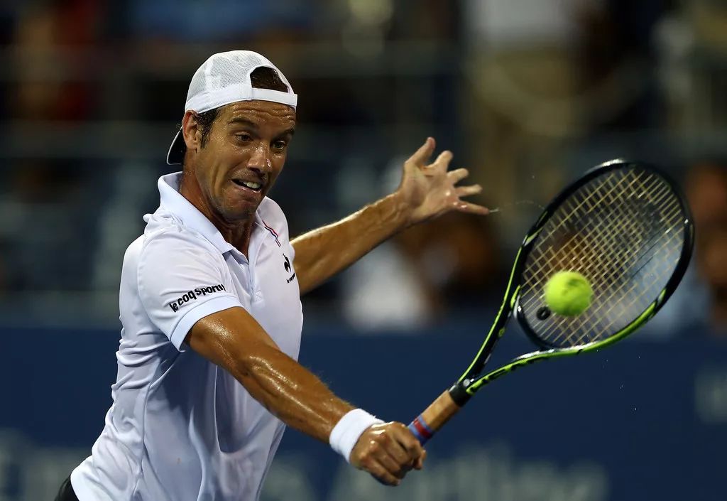 反戴帽子给人的感觉,反戴帽子有什么说法