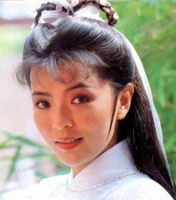 港版神雕侠侣小龙女惊艳,神雕侠侣刘亦菲版小龙女出场惊艳