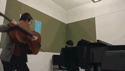 钢琴老师这样“撩”你，你会好好学钢琴吗？