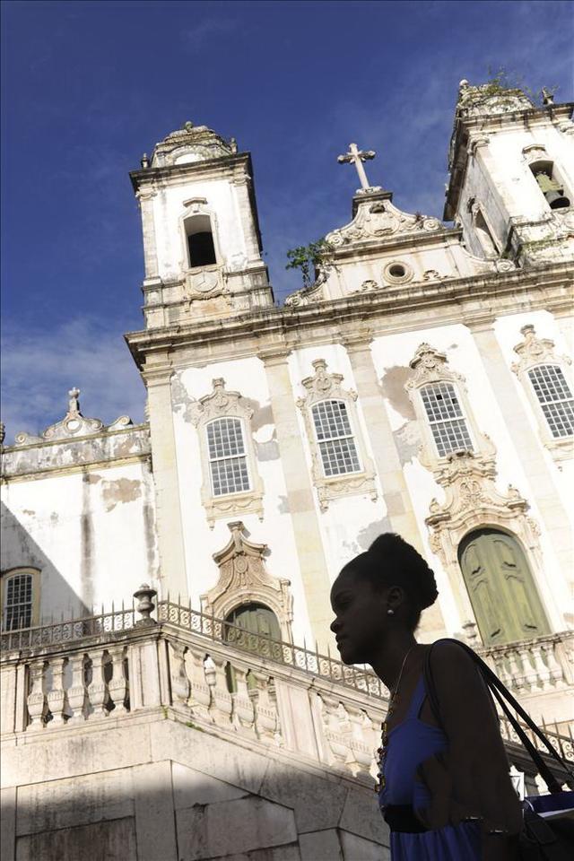 非洲以外，黑人最多的国家，中国人喜欢去这里学踢球