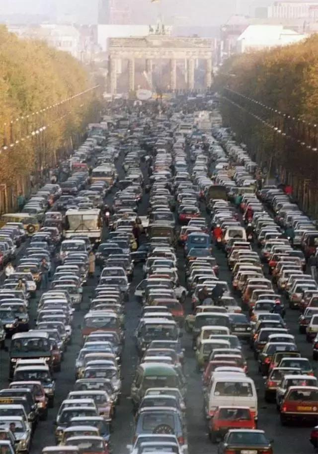 相信我，这一定是朋友圈里最珍贵的照片！