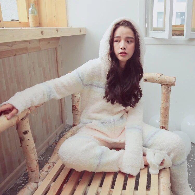 有了这些家居服在家也是小仙女 (给自己配上一套漂亮舒服的家居服)