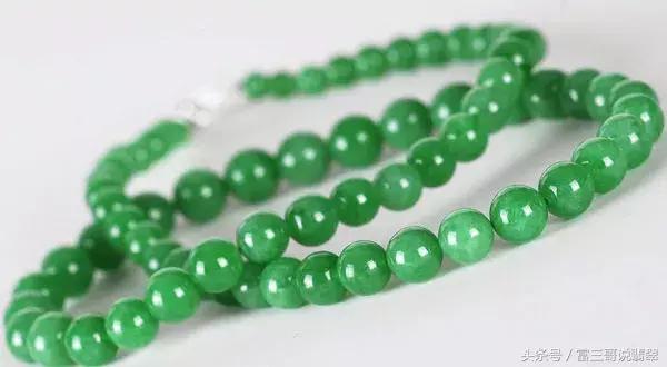 315打假必看：肉眼鉴定翡翠有妙招，看完再也不当冤大头