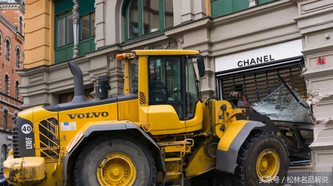 开挖掘机抢香奈儿？挖掘技术哪家强又来了？