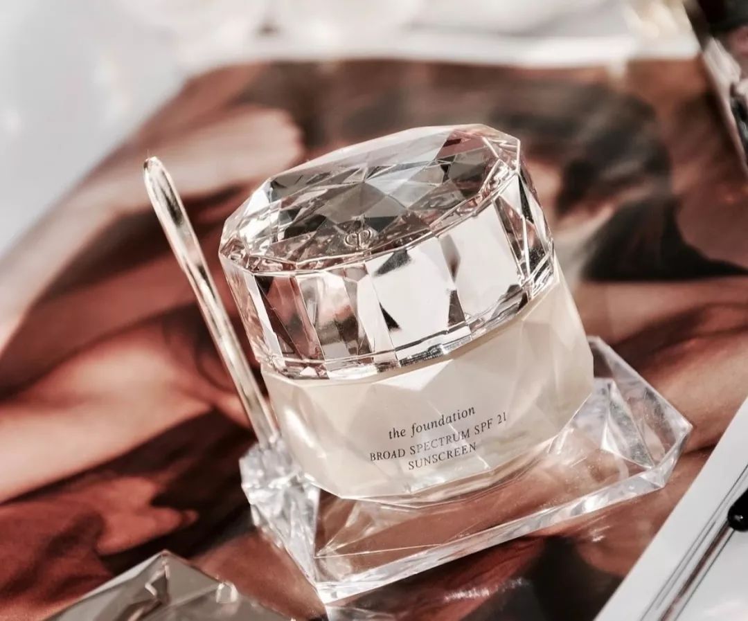 日本贵妇养肤粉底液推荐,日本品牌贵妇粉底液