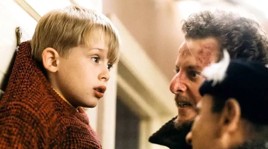 小孩子调皮捣蛋怎么治啊,孩子调皮捣蛋到底该不该打