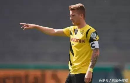 威斯特伦法球场南看台罗伊斯,威斯特伦法罗伊斯