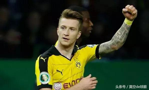 威斯特法布伦南看台罗伊斯,威斯特伦法罗伊斯