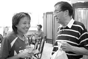 翻出张旧照片,翻出陈旧的老照片