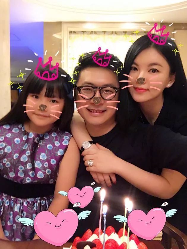 安以轩戴钻戒视频,安以轩10克拉钻戒多少钱