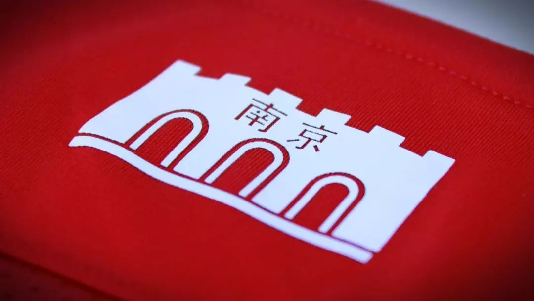 舒莱狮最新款足球服,舒莱狮少年全新战袍