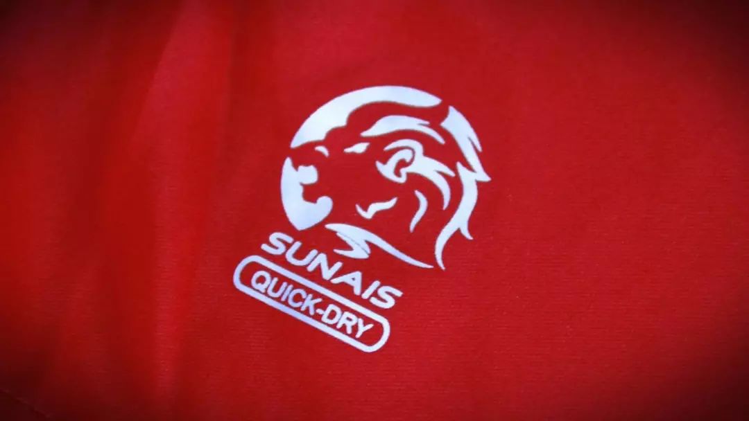 舒莱狮最新款足球服,舒莱狮少年全新战袍