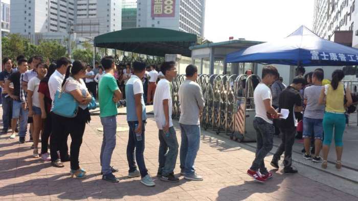 富士康招大学生吗,富士康招聘正式工条件