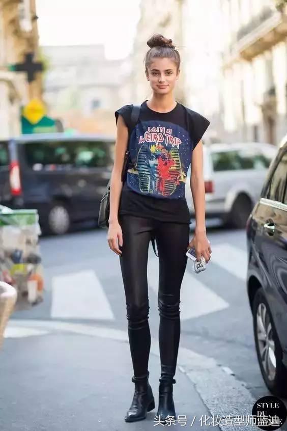 白t恤穿法搭配,t恤的30种穿法高级又时髦