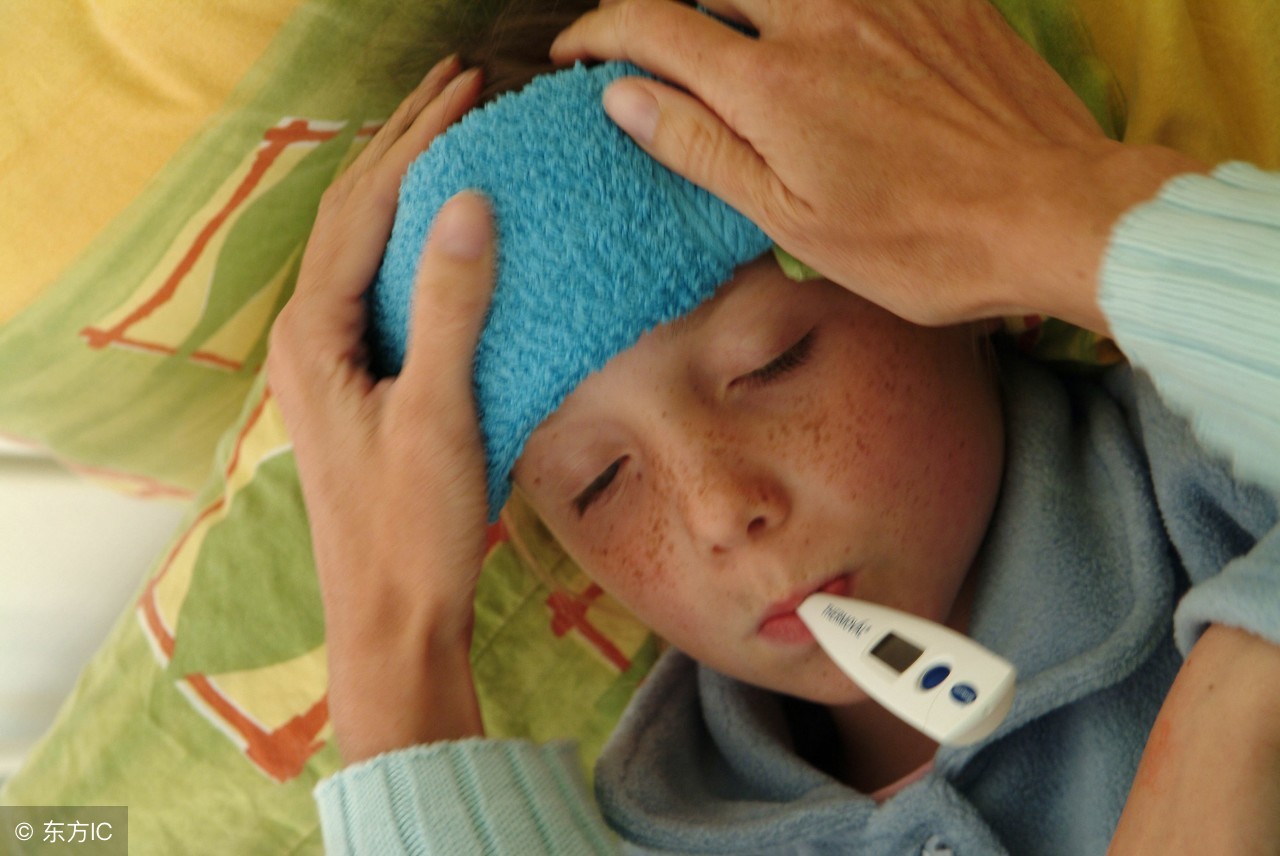 小儿发烧的四种类型,小儿发烧的原因及正确处理方法