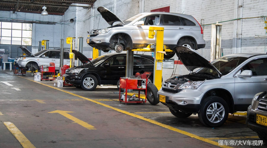 在4S店上保险到底亏不亏，一文看懂其中的利与弊！