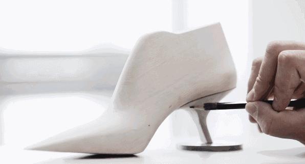 李宁为什么被抢注商标,曾经的国货之光李宁