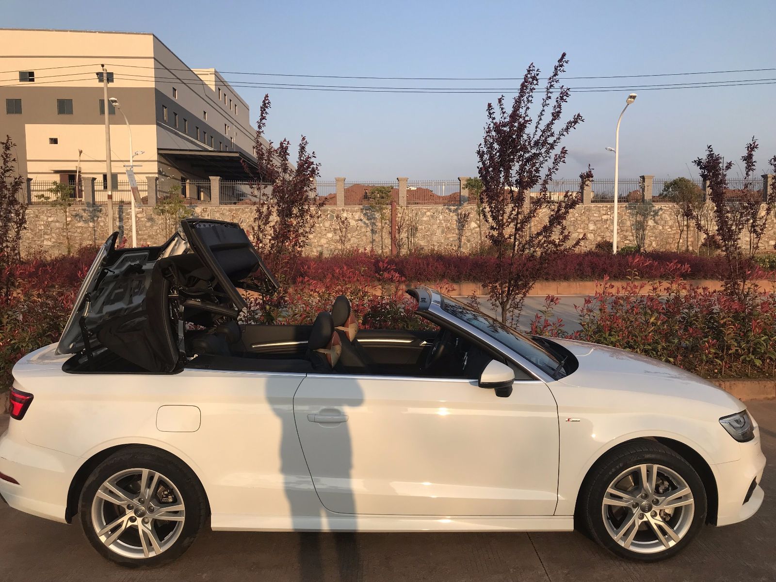 奥迪a3敞篷车五座2022年落地价,奥迪a3cabriolet敞篷19款