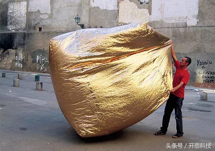 万千男人都想睡ta，去野外一定很爽。。。