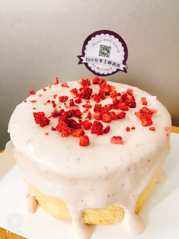 同样的蛋糕一个开裂一个不开裂,同样的蛋糕不一样的口感