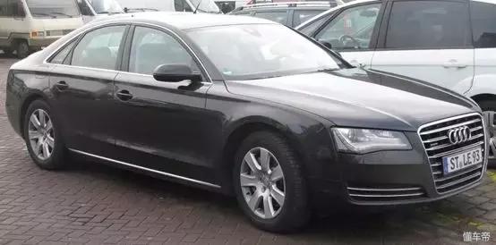 剖析奥迪A8L最强的五个卖点，追赶奔驰宝马只靠产品力能行吗？