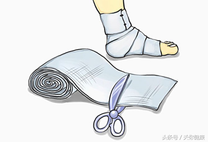 运动时经常扭伤脚踝应该怎么锻炼,踝关节扭伤的处置方法是