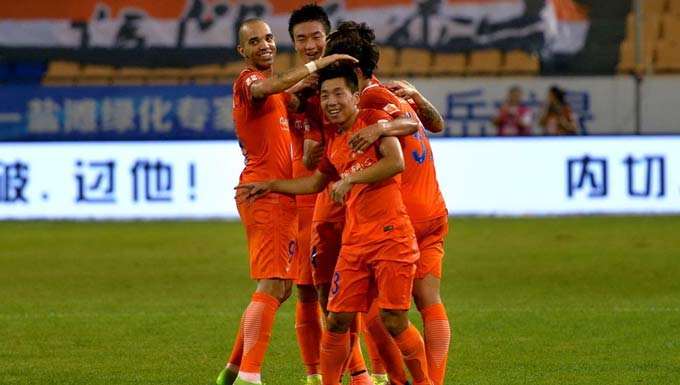 里皮评价山东鲁能13分出局,国足惨败1比5