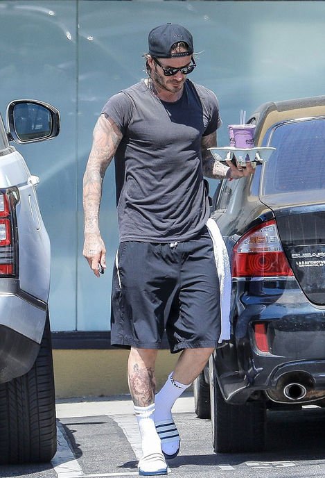 高筒袜潮流穿搭,白袜穿搭男