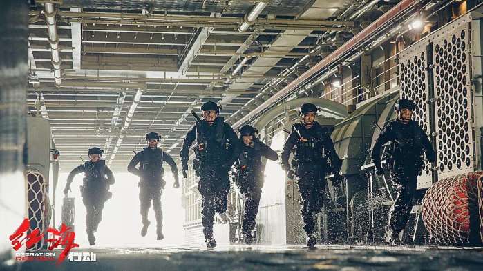 红海行动和战狼2是真实题材吗,红海行动和战狼2的对比