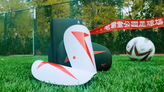 决战成都！特斯拉超级球场为你打造最顶级的足球赛事！