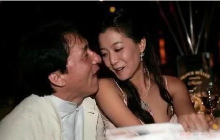 范冰冰和成龙的吻戏,范冰冰成龙小动作