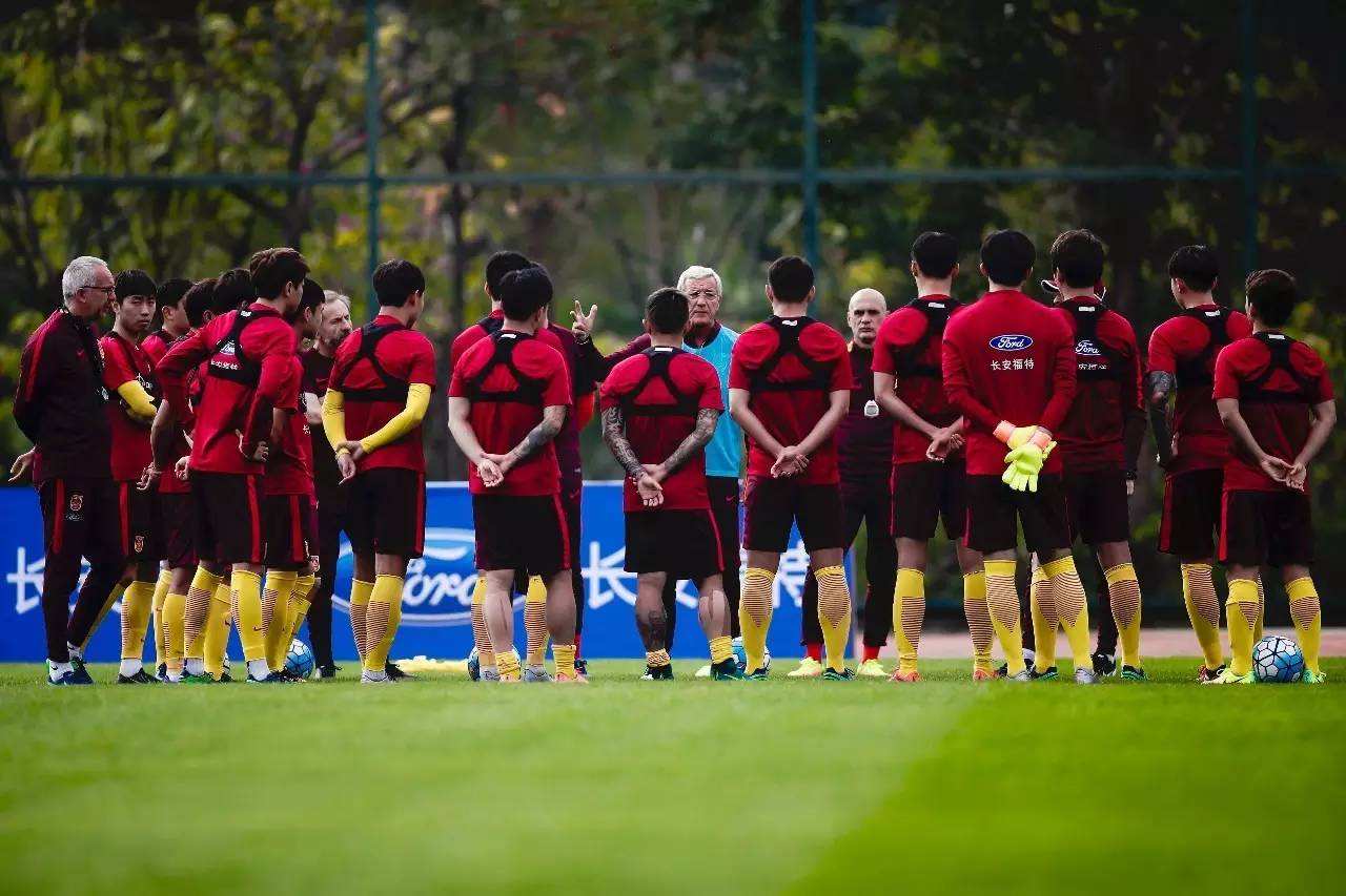 中国杯国足捍卫主场,中国杯国足对冰岛视频