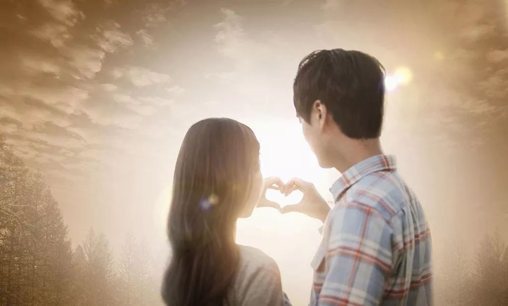 挽回时送礼物怎样显得不刻意,挽回送什么礼